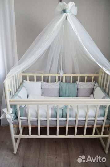 Комплект в кроватку бортики конверт на выписку