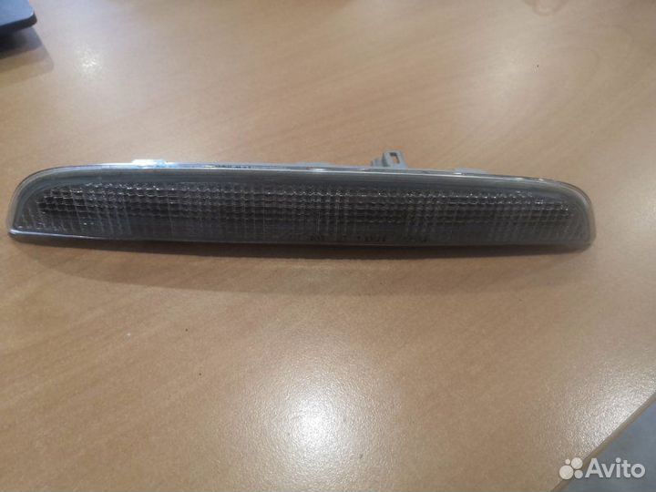 Стоп сигнал центральный Mitsubishi Outlander 2.0