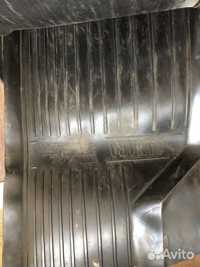 Автомобильные коврики резиновые