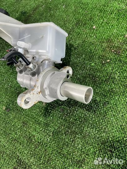 Цилиндр тормозной главный Nissan Qashqai 1 (J10) 2