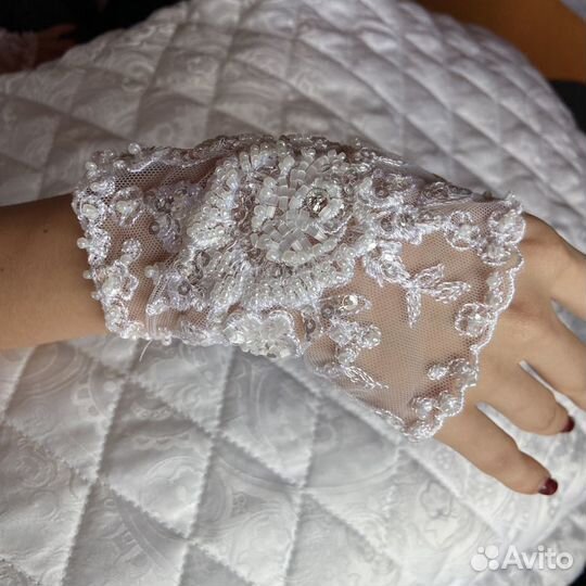 Перчатки свадебные