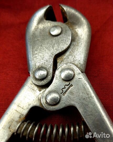 Кусачки плоскогубцы шарнирные СССР