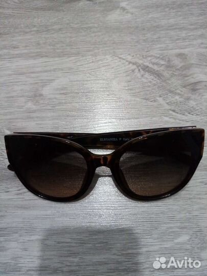 Солнцезащитные очки