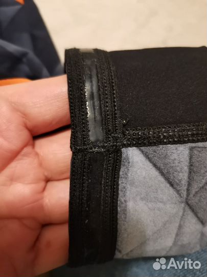 Продаётся костюм arena для плавания детский