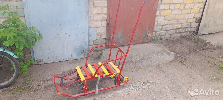 Детские санки с колесами