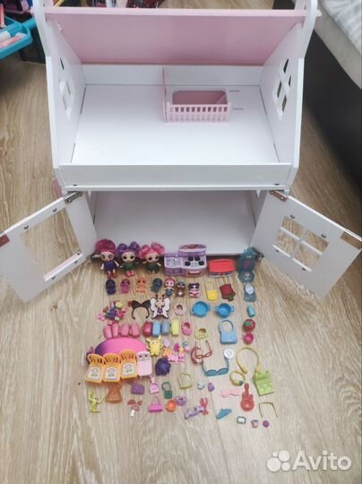 Домик кукольный деревянный + разные аксессуары