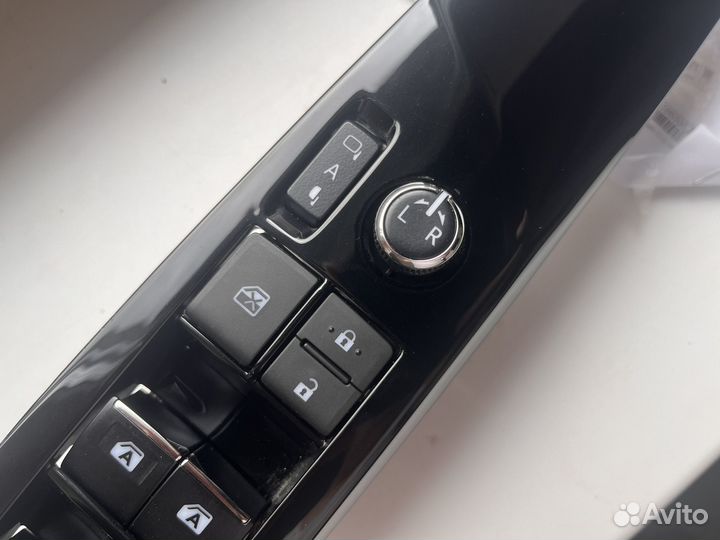 Панель кнопок вод. двери Toyota Camry 70