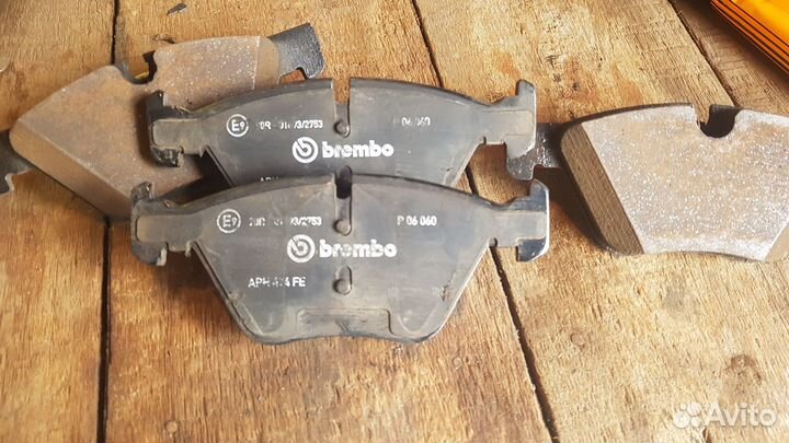 Тормозные колодки передние BMW