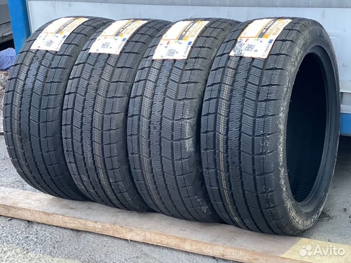 Centara Winter RX621 235/50 R18 96R