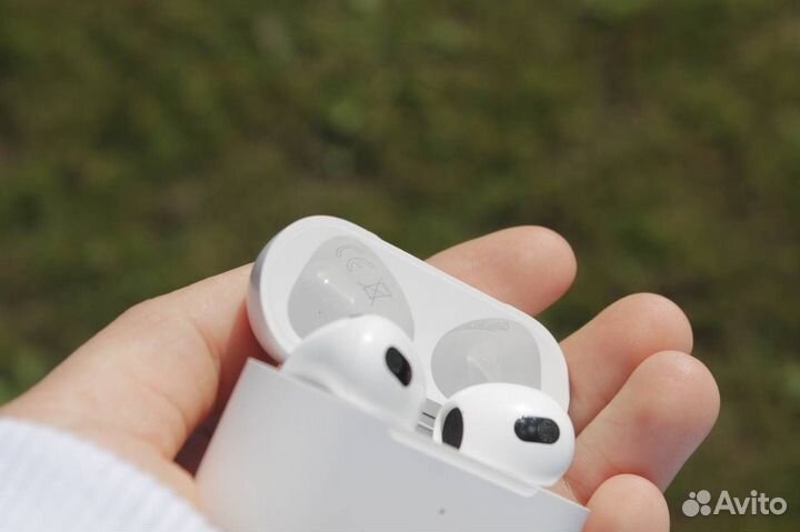 AirPods 3