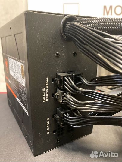 Игровой, модульный блок питания cougar BXM700