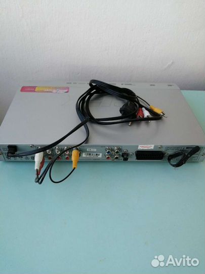 DVD плеер BBK dv610si