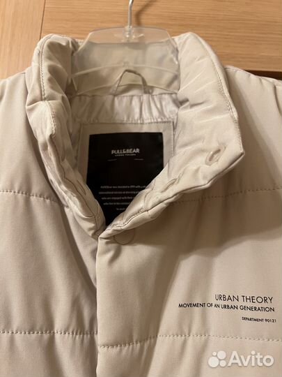 Продам утепленный жилет pull&bear мужской