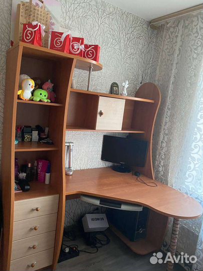 Спальный гарнитур