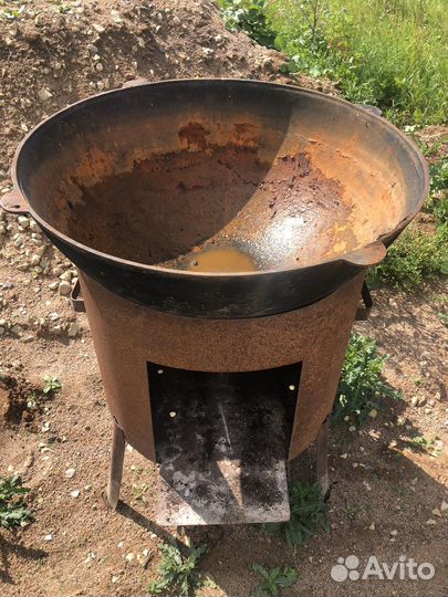 Казан чугунный с печкой на 80 литров