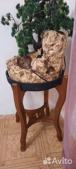 Напольный фонтан