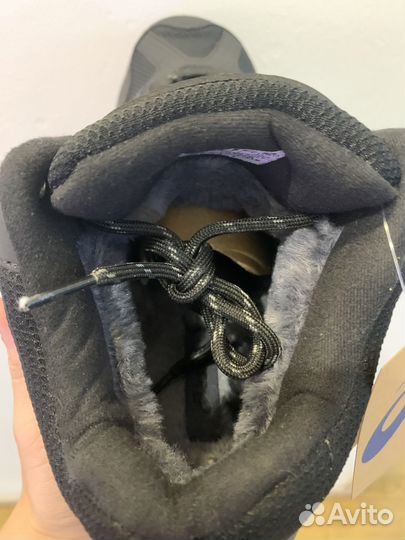 Мужские зимние кроссовки Asics