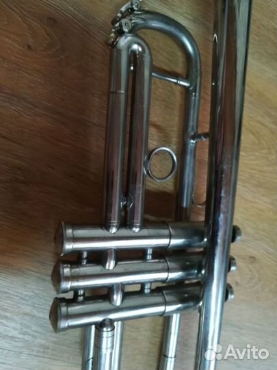 Музыкальный духовой инструмент труба СССР