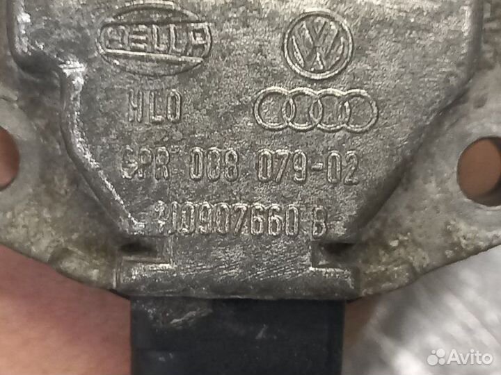 Датчик уровня масла Volkswagen Golf 4