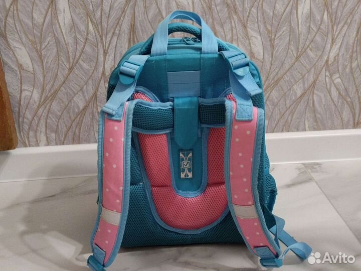 Школьный рюкзак
