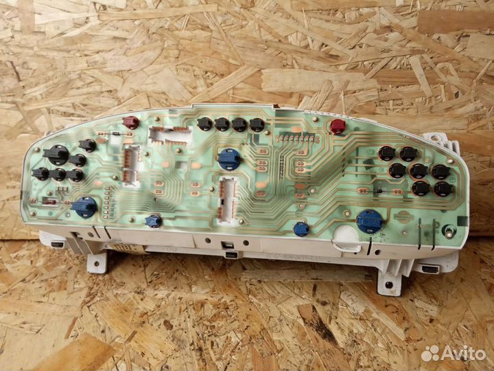 Панель приборов Nissan Primera P11