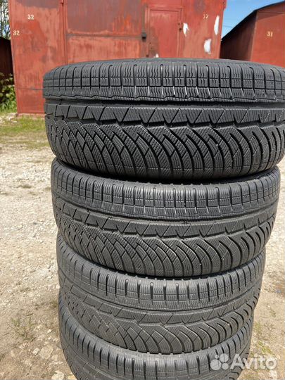 Michelin Alpin A4 235/50 R18