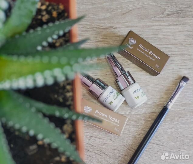 Ламинирование бровей и ресниц. Оформление бровей