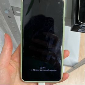 Samsung Galaxy S10e, 8/256 ГБ