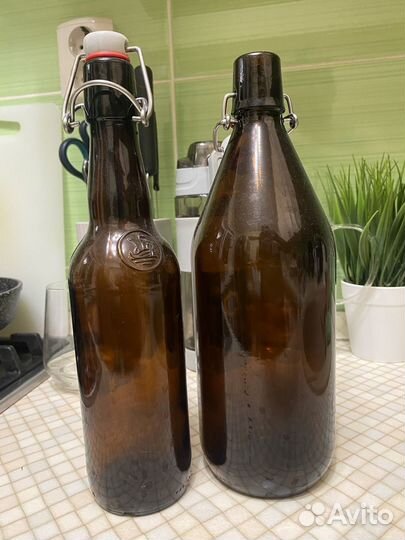 Бутылка с бугельной пробкой