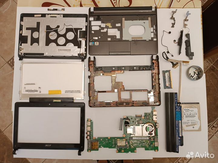 Запчасти для нетбука Acer aspire one