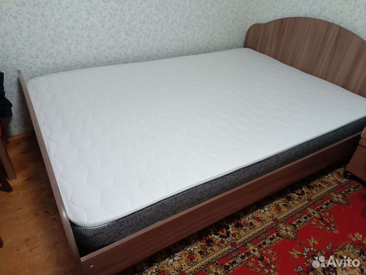 Матрас 140х200 бу