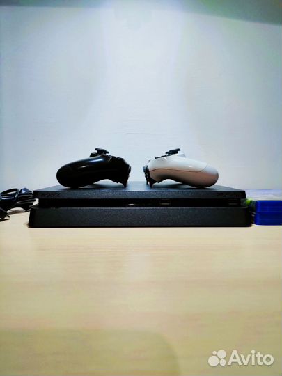 Sony Playstation 4 slim 1000GB