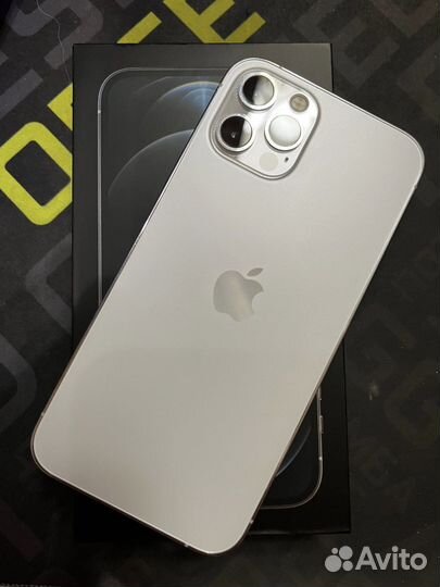 Телефон iPhone 12 PRO