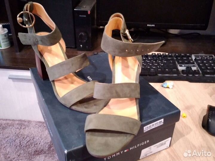 Босоножки женские 38 размер оригинал