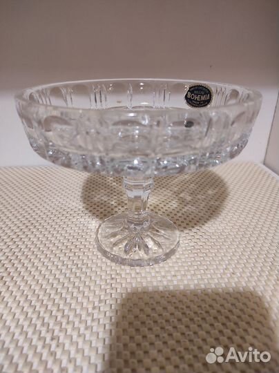 Салатницы, вазы, кружки, стаканы, графин