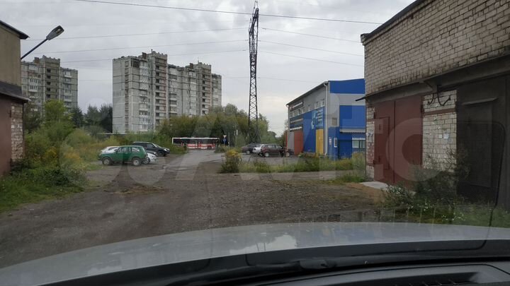 Гараж, > 30 м²