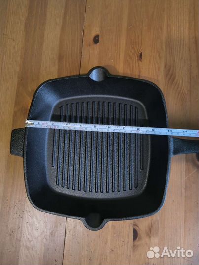 Чугунная сковорода-гриль