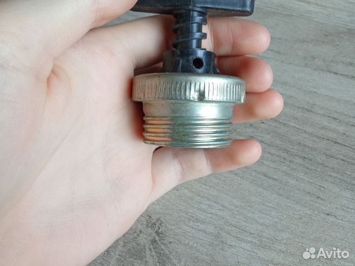 Пусковое устройство для регеративного потрона