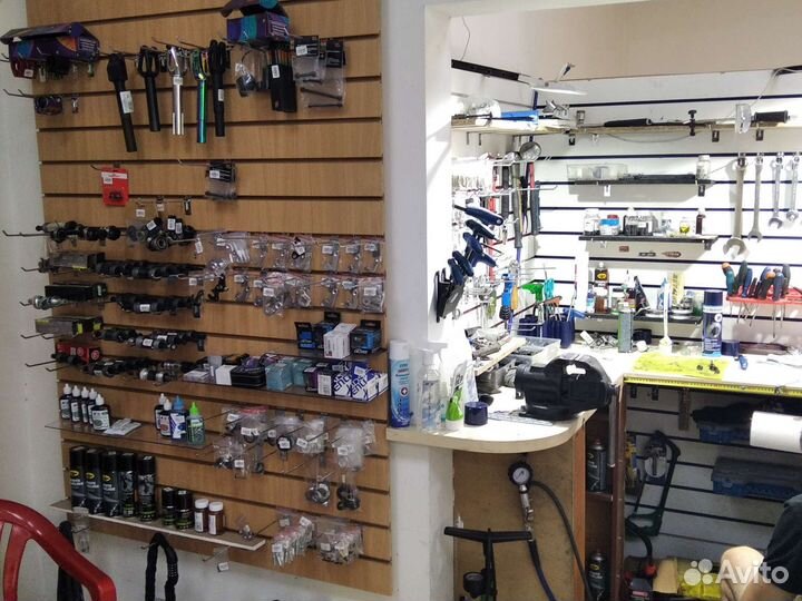 Ремонт велосипедов, самокатов. Веломагазин