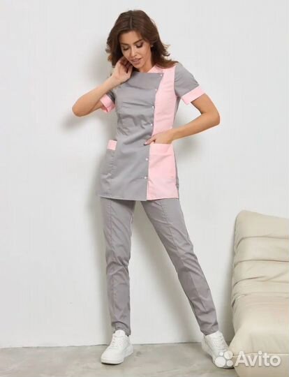 Медицинский костюм женский 46