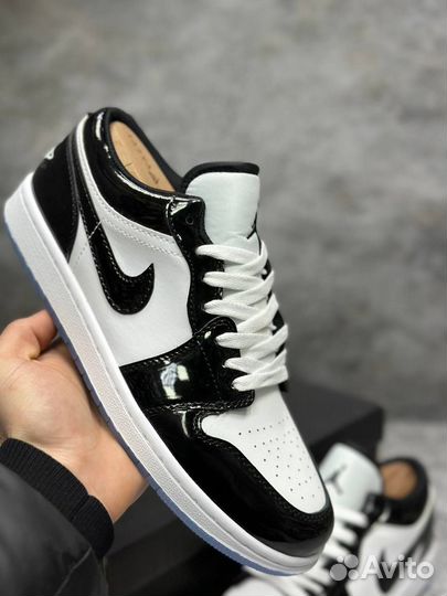 Nike Air Jordan 1 Low SE Concord