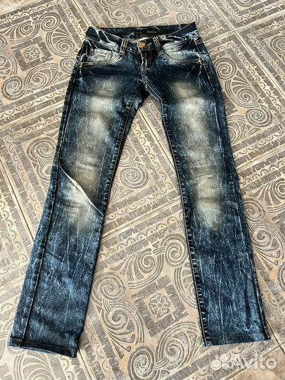 Джинсы