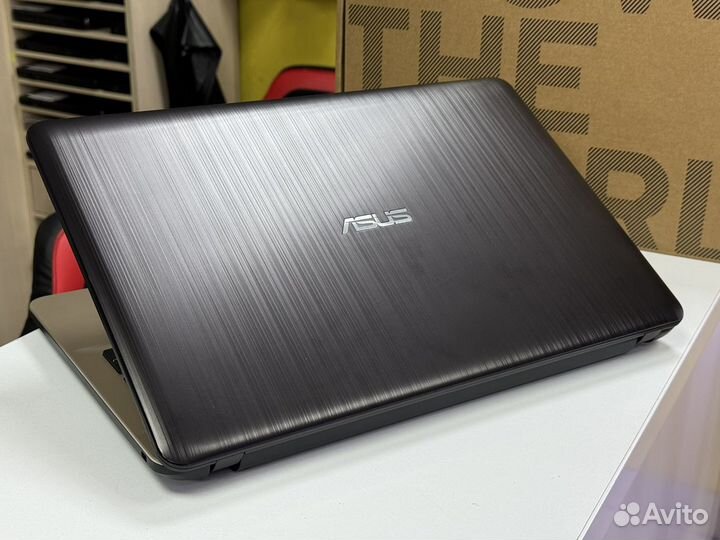 Свежий быстрый asus VivoBook D541N N4200 240Gb SSD