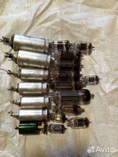 Радиолампы, конденсаторы СССР