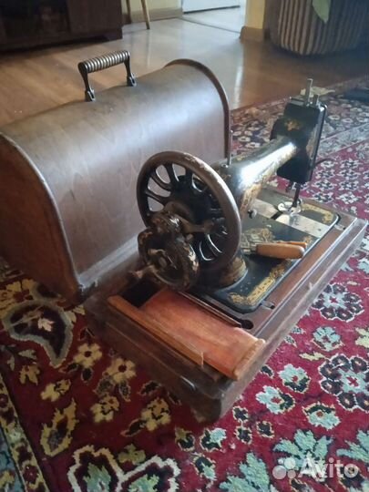 Швейная машинка зингер антикварная
