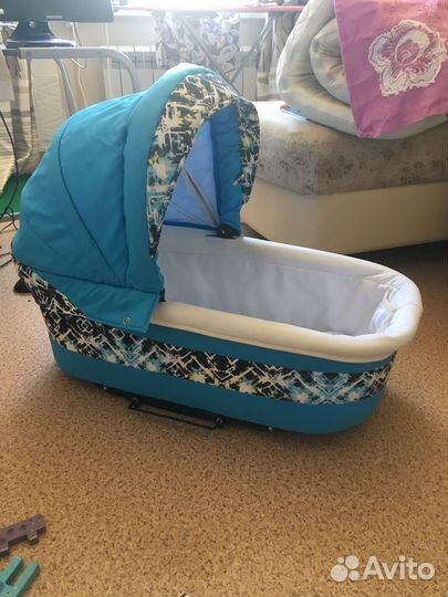 Детская коляска 3 в 1