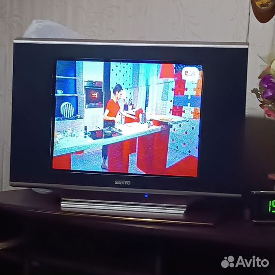 Телевизор б/у