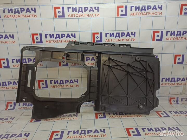 Пол багажника правая часть Jeep Grand Cherokee (WK2) 05108284AC