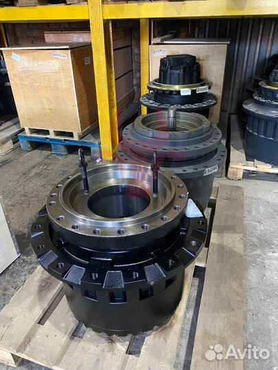 Бортовой редуктор Komatsu 208-27-00150
