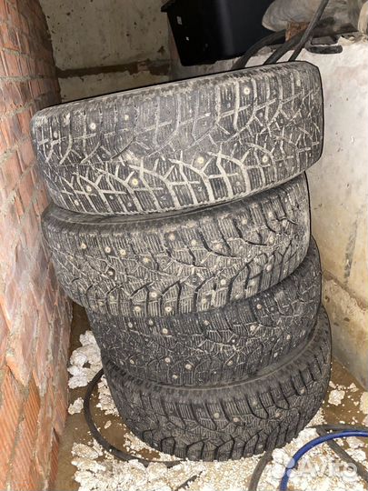 Bridgestone Blizzak Spike-02 205/60 R16 90Y